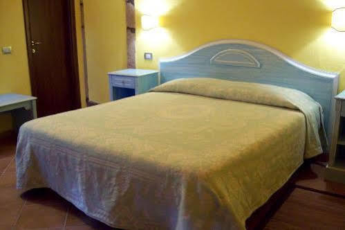 Sa Balza Guest House บอซา ภายนอก รูปภาพ